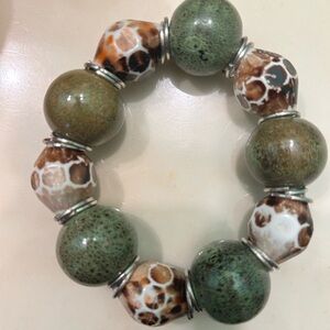 Elegant Green and Brown Beaded Bracelet